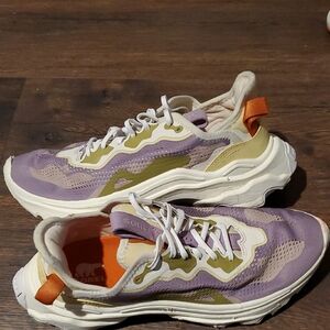Womens Sorel Lavender and Cream Athletic Shoes Sz 10.5